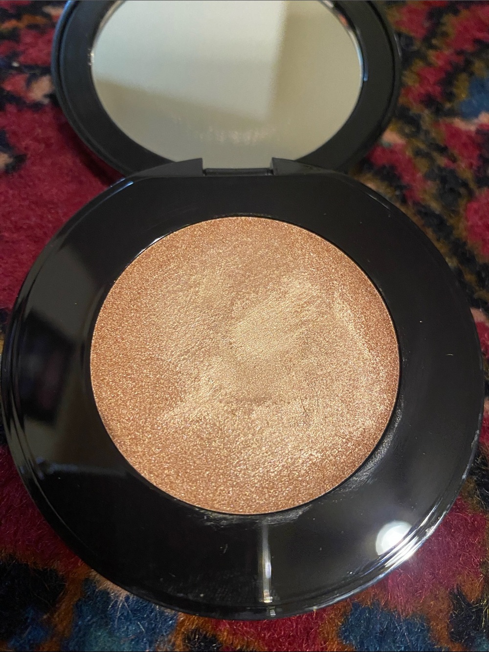 Saie Glow Sculpt Highlighter in Quartz Glow